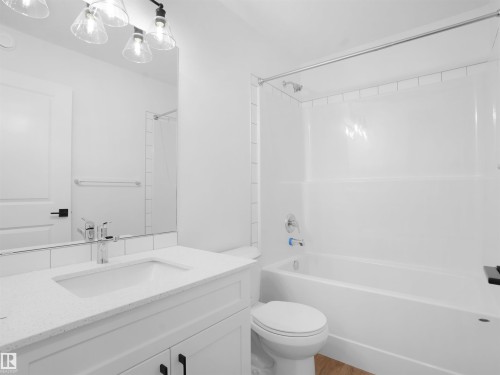 2019 210 Street, Edmonton, AB - Indoor Photo Showing Bathroom