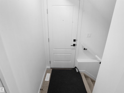 2019 210 Street, Edmonton, AB - Indoor Photo Showing Other Room