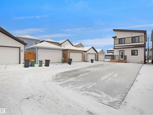 2019 210 Street, Edmonton, AB - Outdoor