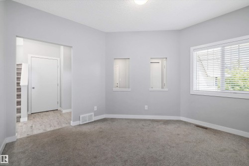 7310 Edgemont Way, Edmonton, AB - Indoor Photo Showing Other Room