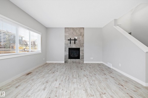 7310 Edgemont Way, Edmonton, AB - Indoor With Fireplace
