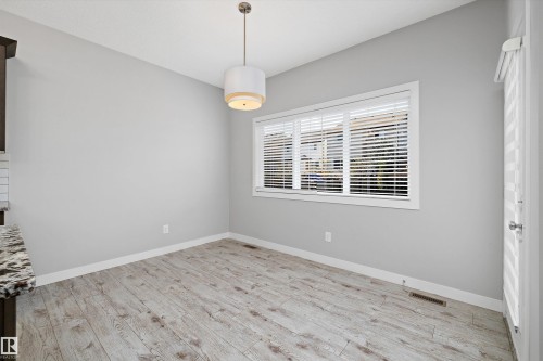7310 Edgemont Way, Edmonton, AB - Indoor Photo Showing Other Room