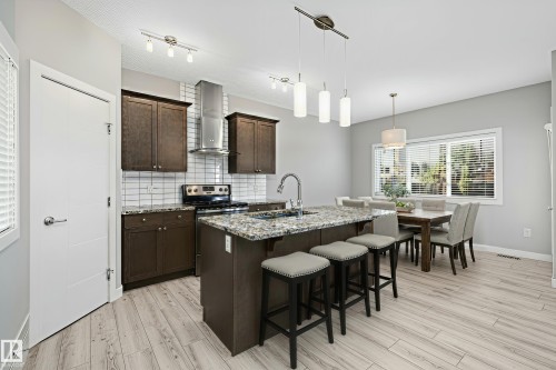 7310 Edgemont Way, Edmonton, AB - Indoor