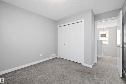 7310 Edgemont Way, Edmonton, AB - Indoor Photo Showing Other Room
