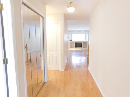 103 Falconer Court Nw, Edmonton, AB - Indoor Photo Showing Other Room