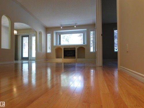 103 Falconer Court Nw, Edmonton, AB - Indoor Photo Showing Other Room