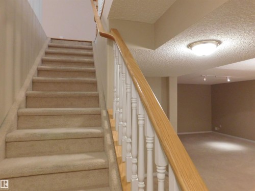 103 Falconer Court Nw, Edmonton, AB - Indoor Photo Showing Other Room