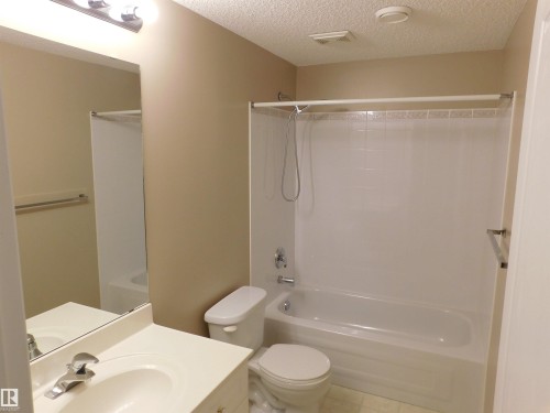 103 Falconer Court Nw, Edmonton, AB - Indoor Photo Showing Bathroom
