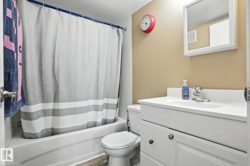201 11046 130 Street, Edmonton, AB - Indoor Photo Showing Bathroom