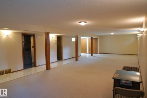 150 West Railway Street, Edmonton, AB - Indoor Photo Showing Other Room