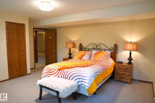 150 West Railway Street, Edmonton, AB - Indoor Photo Showing Bedroom