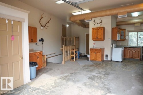 150 West Railway Street, Edmonton, AB - Indoor Photo Showing Garage