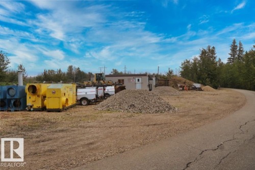 150 West Railway Street, Edmonton, AB - Outdoor