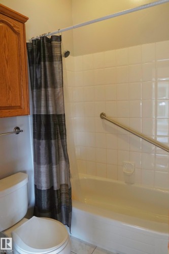 150 West Railway Street, Edmonton, AB - Indoor Photo Showing Bathroom