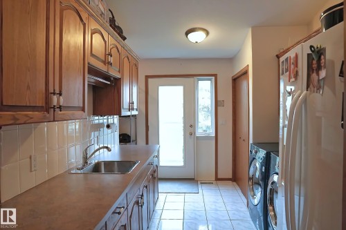 150 West Railway Street, Edmonton, AB - Indoor