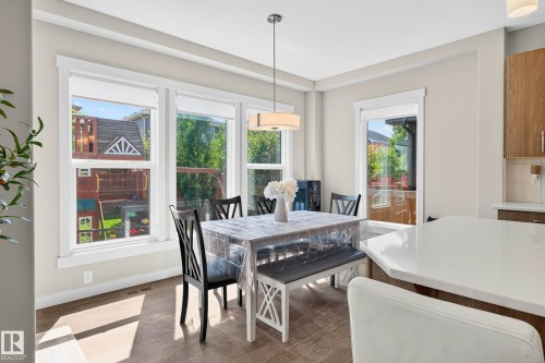 5915 19 Avenue, Edmonton, AB - Indoor Photo Showing Dining Room