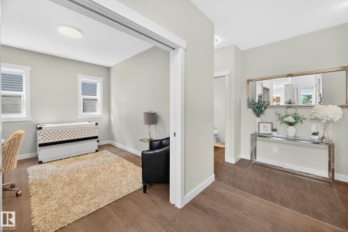 5915 19 Avenue, Edmonton, AB - Indoor Photo Showing Other Room