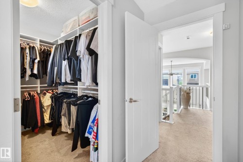 5915 19 Avenue, Edmonton, AB - Indoor With Storage