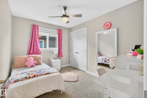 5915 19 Avenue, Edmonton, AB - Indoor Photo Showing Bedroom