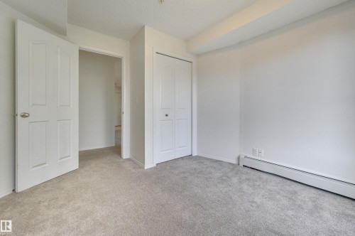 303 530 Watt Boulevard, Edmonton, AB - Indoor Photo Showing Other Room