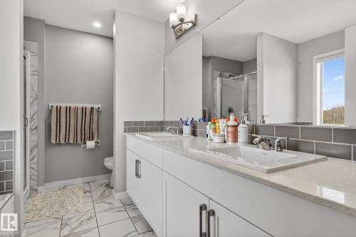 2171 51 Street, Edmonton, AB - Indoor Photo Showing Bathroom