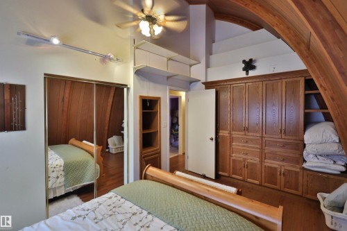473068 Rge Road 243 A, Rural Wetaskiwin County, AB - Indoor Photo Showing Bedroom