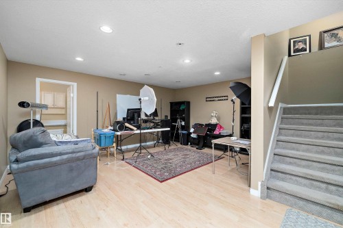17808 109 Street, Edmonton, AB - Indoor