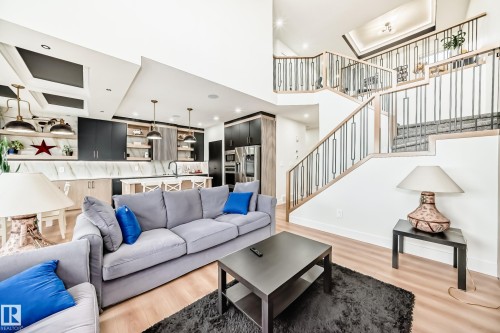 14 Edgefield Way, St. Albert, AB - Indoor Photo Showing Living Room