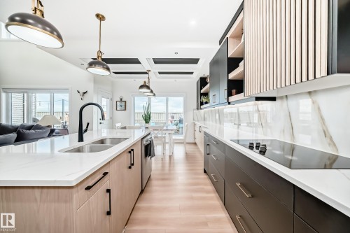 14 Edgefield Way, St. Albert, AB - Indoor Photo Showing Kitchen With Double Sink With Upgraded Kitchen