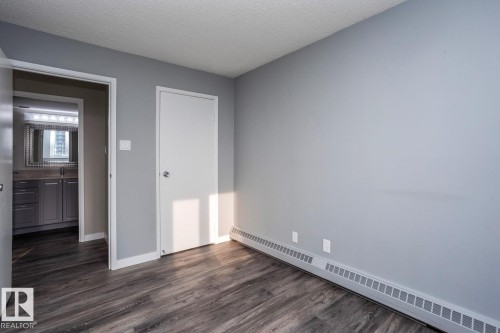 1702 9916 113 Street, Edmonton, AB - Indoor Photo Showing Other Room