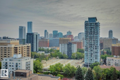 1702 9916 113 Street, Edmonton, AB - Outdoor