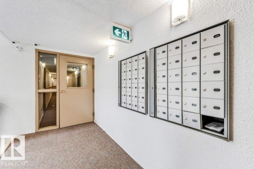 311 1620 48 Street, Edmonton, AB - Indoor Photo Showing Other Room