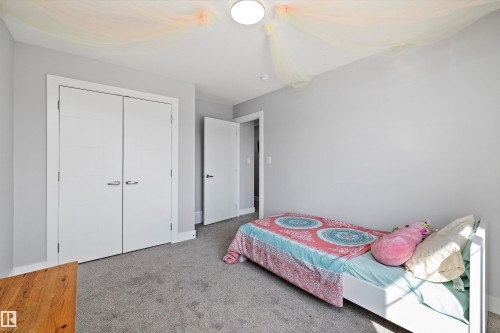 3380 Chickadee Drive, Edmonton, AB - Indoor Photo Showing Bedroom