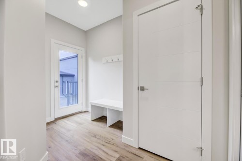 8063 Cedric Mah Road, Edmonton, AB - Indoor Photo Showing Other Room