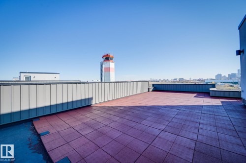 8063 Cedric Mah Road, Edmonton, AB - Outdoor