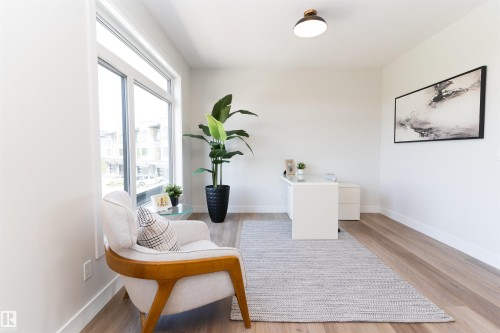 26 7121 May Crescent, Edmonton, AB - Indoor