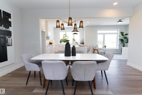 26 7121 May Crescent, Edmonton, AB - Indoor Photo Showing Dining Room
