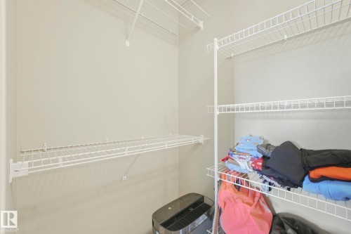 View of walk in closet - 6819 Cardinal Link, Edmonton, AB - Indoor With Storage
