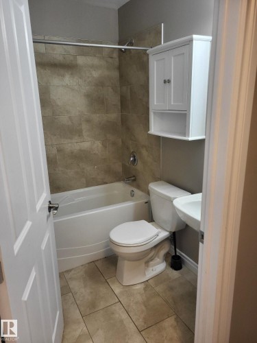 8607 108A Street, Edmonton, AB - Indoor Photo Showing Bathroom