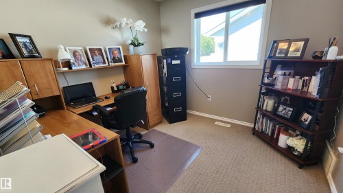 5810 Centennial Drive, Elk Point, AB - Indoor Photo Showing Office
