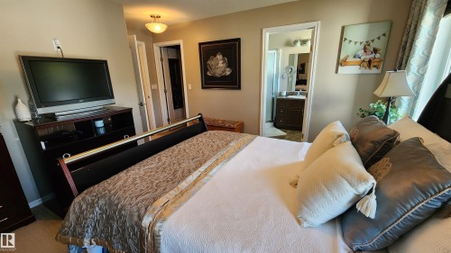5810 Centennial Drive, Elk Point, AB - Indoor Photo Showing Bedroom