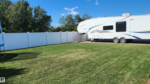 5810 Centennial Drive, Elk Point, AB - Outdoor