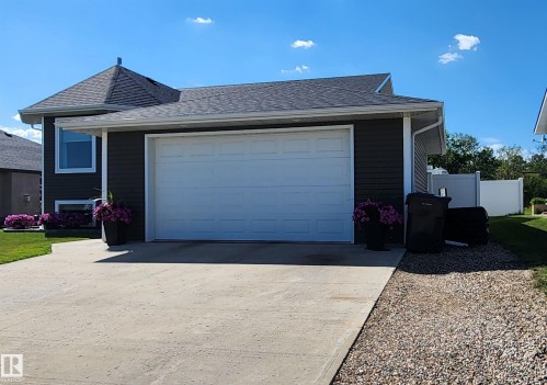 5810 Centennial Drive, Elk Point, AB - Outdoor With Exterior