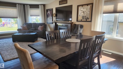 5810 Centennial Drive, Elk Point, AB - Indoor