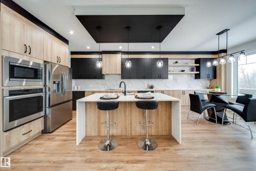 8812 183 Avenue, Edmonton, AB - Indoor Photo Showing Kitchen With Stainless Steel Kitchen With Upgraded Kitchen