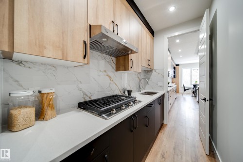 8812 183 Avenue, Edmonton, AB - Indoor Photo Showing Kitchen With Upgraded Kitchen