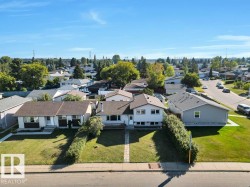 904 KNOTTWOOD S  Edmonton, AB T6K 3C3