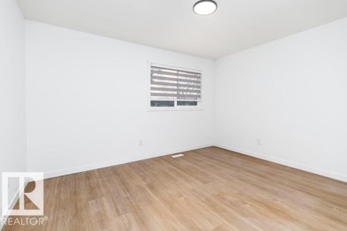 8522/8524 84 Avenue, Edmonton, AB - Indoor Photo Showing Other Room