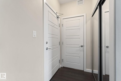 414 507 Albany Way, Edmonton, AB - Indoor Photo Showing Other Room