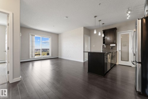 414 507 Albany Way, Edmonton, AB - Indoor Photo Showing Kitchen With Stainless Steel Kitchen